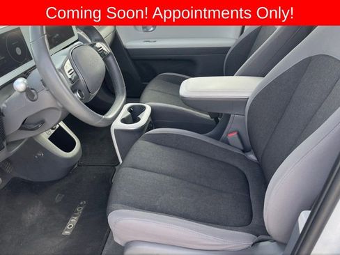 Used 2022 Hyundai Ioniq 5 SE image 3