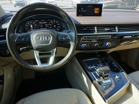 Used 2017 Audi Q7 3.0T Premium Plus image 24