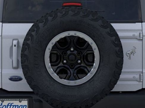 New 2025 Ford Bronco Outer Banks w/ Sasquatch Package image 24