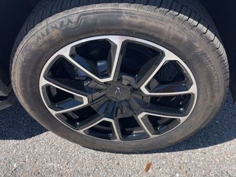 Used 2025 Chevrolet Tahoe RST w/ RST Capability Package image 7