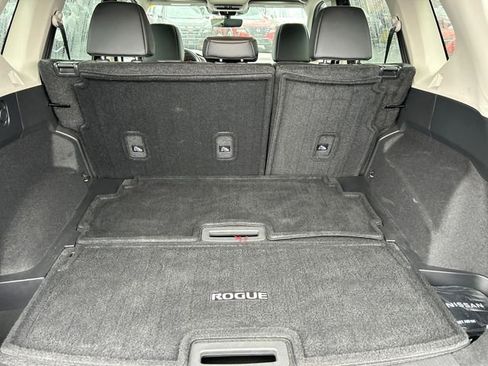Certified 2023 Nissan Rogue SL w/ SL Premium Package image 28