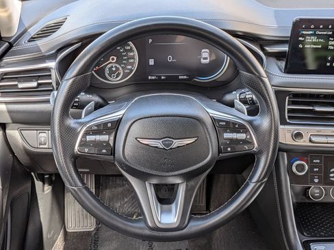 Used 2025 Genesis G70 2.5T RWD image 19