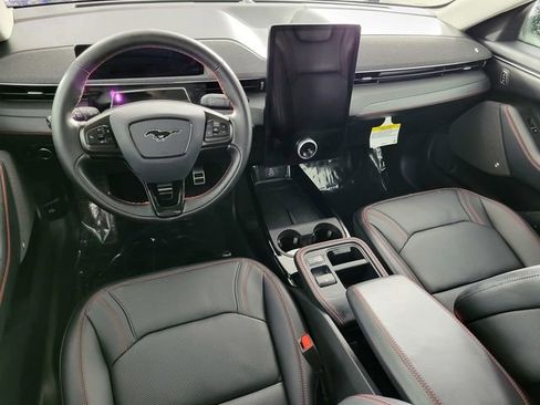 Used 2025 Ford Mustang Mach-E Premium w/ Sport Appearance Package image 31