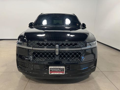 Used 2025 Lincoln Navigator L Reserve w/ Jet Appearance Package AWD/4WD image 8