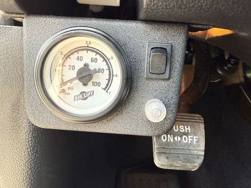 Used 2016 Toyota Tundra SR5 image 19