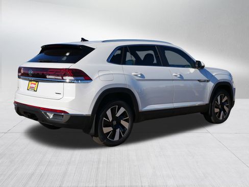 New 2026 Volkswagen Atlas Cross Sport SEL AWD/4WD image 3