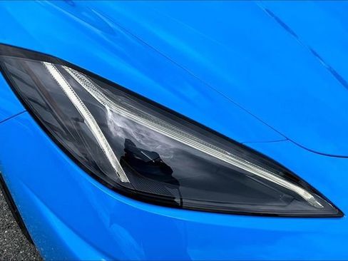Used 2023 Chevrolet Corvette Stingray Premium Cpe w/ Z51 Performance Package RWD image 27