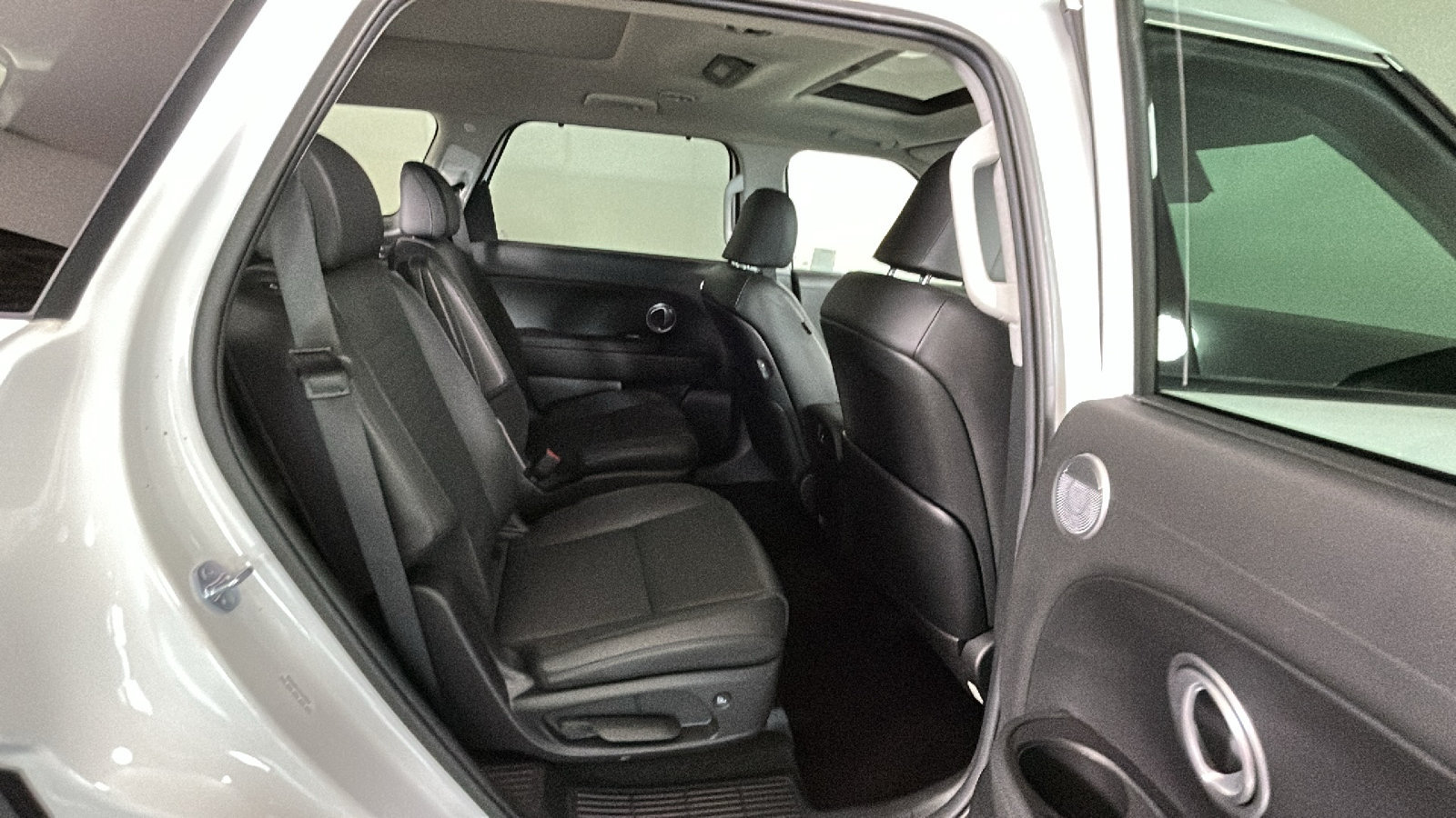 Used 2026 Hyundai Palisade Limited FWD image 35