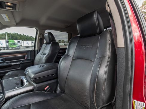 Used 2016 RAM 3500 Laramie w/ Convenience Group image 17