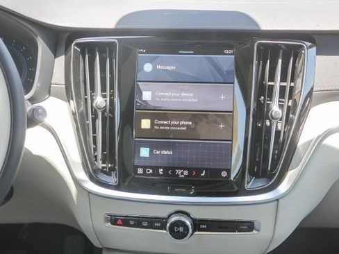 New 2025 Volvo V60 B5 Cross Country Ultra w/ Protection Package Premier image 14