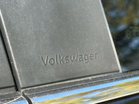 Used 2024 Volkswagen Atlas Cross Sport SE image 41