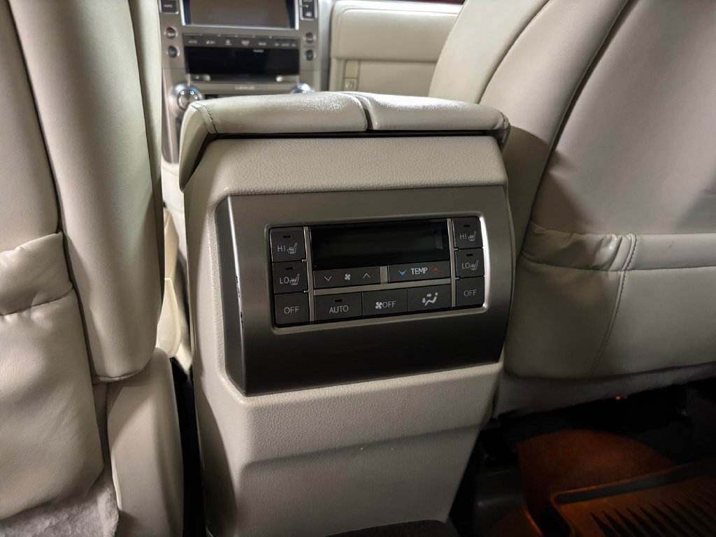 Used 2019 Lexus GX 460 Premium w/ Premium Package AWD/4WD image 42