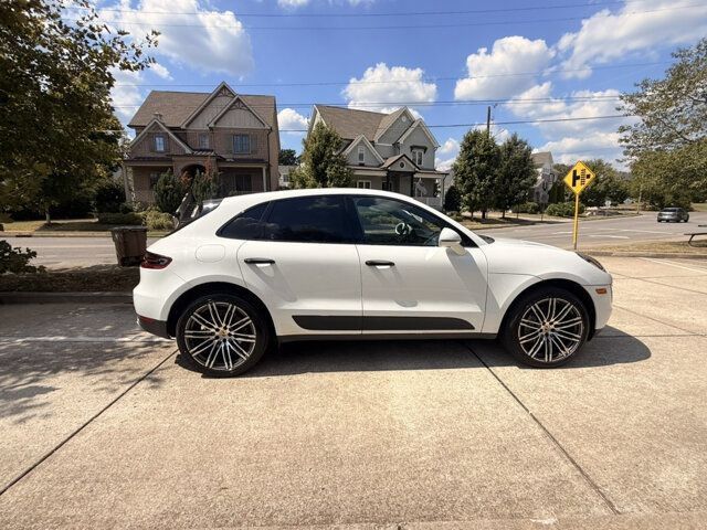 Used 2018 Porsche Macan S AWD/4WD image 6