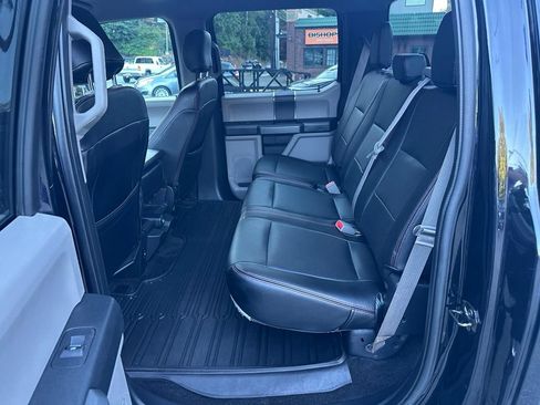 Used 2018 Ford F150 XLT AWD/4WD image 10