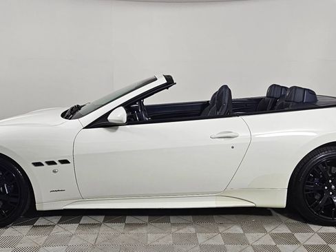 Used 2016 Maserati GranTurismo Sport image 8