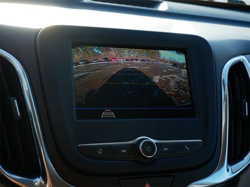 Used 2020 Chevrolet Equinox LT w/ Driver Convenience Package image 27