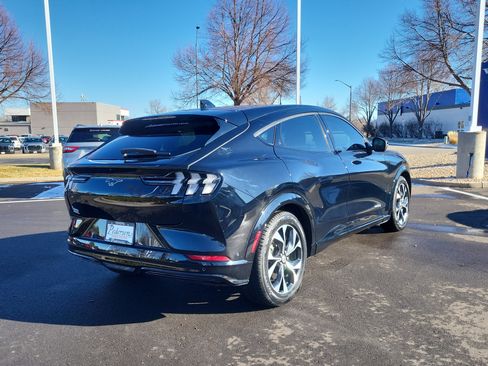 Used 2022 Ford Mustang Mach-E Premium image 2