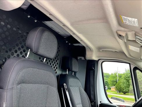 Used 2025 RAM ProMaster 2500 w/ U-Haul Equipment Group FWD image 20