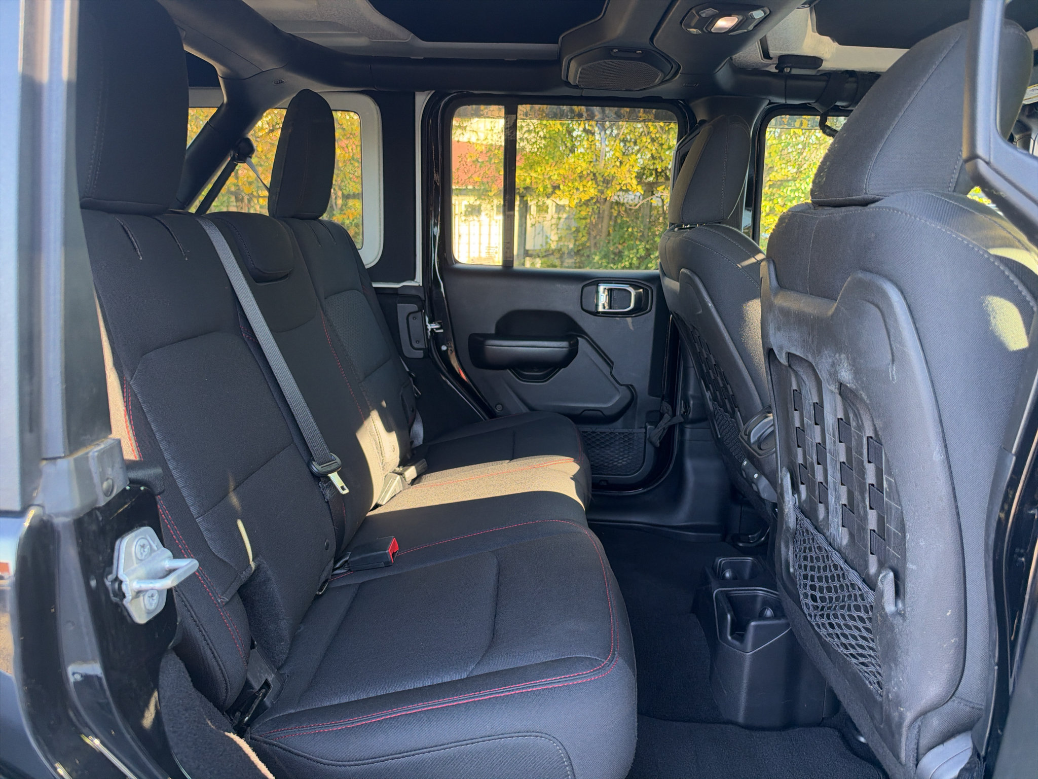 Used 2018 Jeep Wrangler Unlimited Rubicon AWD/4WD image 22