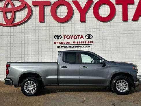 Used 2020 Chevrolet Silverado 1500 LT image 1