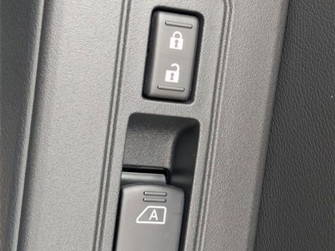 New 2026 Nissan Frontier SV image 32