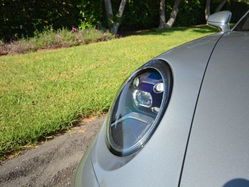 Used 2021 Porsche 911 AWD/4WD image 13