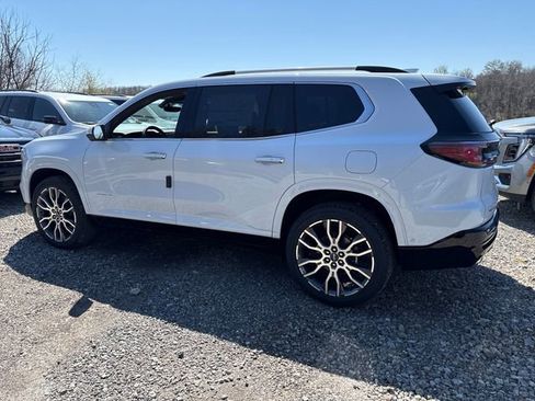 New 2026 GMC Acadia Denali Ultimate image 3