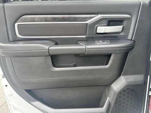 Used 2024 RAM 3500 Big Horn image 22