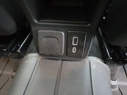 Used 2024 Buick Encore GX Avenir w/ Avenir Technology Package AWD/4WD image 19