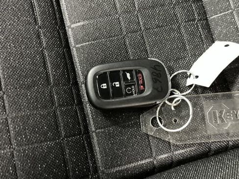 Certified 2026 Honda HR-V Sport image 31