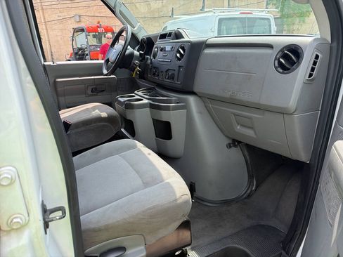 Used 2013 Ford E-250 and Econoline 250 w/ Commercial Cargo Van Pkg RWD image 16