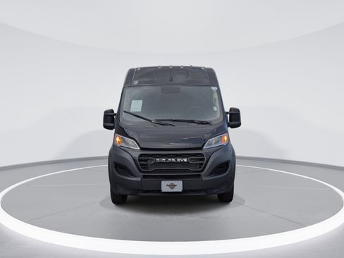 Used 2025 RAM ProMaster 2500 FWD image 2