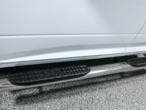 Used 2024 RAM 2500 Tradesman w/ Chrome Appearance Group AWD/4WD image 13