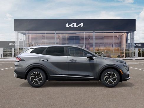 New 2025 Kia Sportage LX FWD image 7