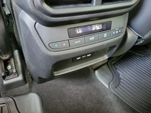 Used 2024 Honda Pilot EX-L image 17