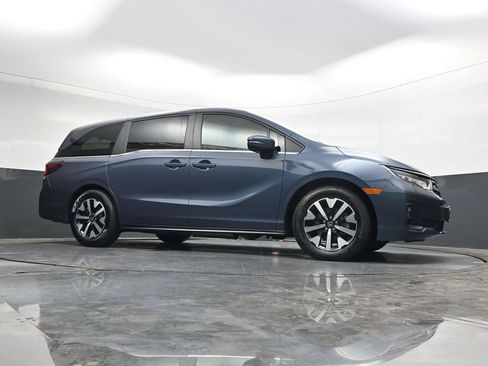 Used 2025 Honda Odyssey EX-L image 29