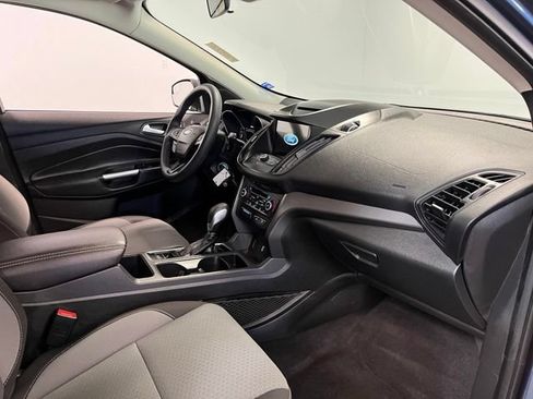 Used 2018 Ford Escape SE w/ SE Sync 3 Package FWD image 11