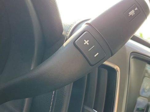 Used 2017 Chevrolet Silverado 1500 LTZ Z71 image 38