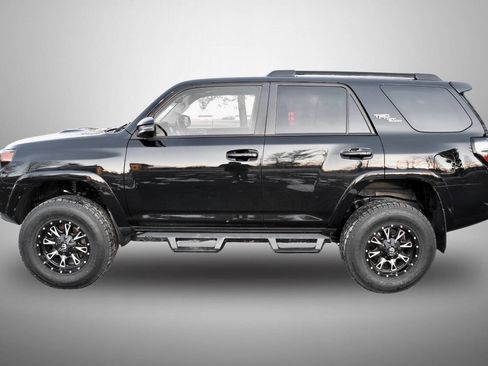Used 2021 Toyota 4Runner TRD Off-Road Premium image 4