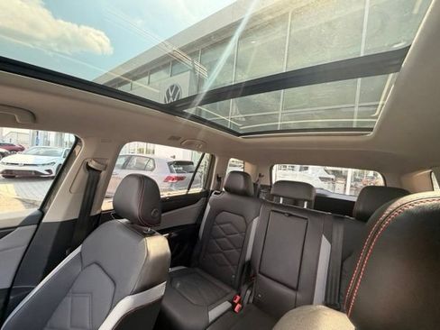 Certified 2024 Volkswagen Atlas Peak Edition SEL AWD/4WD image 25
