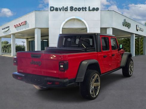 Used 2021 Jeep Gladiator Rubicon AWD/4WD image 5