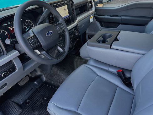 Used 2024 Ford F450 XL image 9