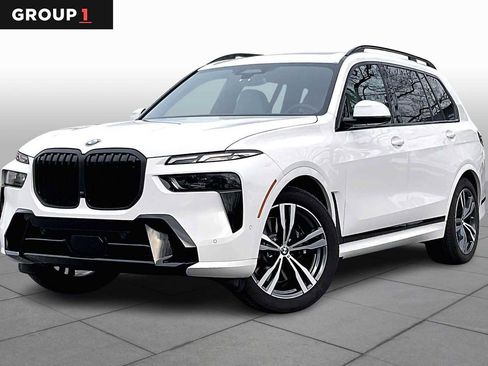 Used 2026 BMW X7 xDrive40i w/ Executive Package image 1