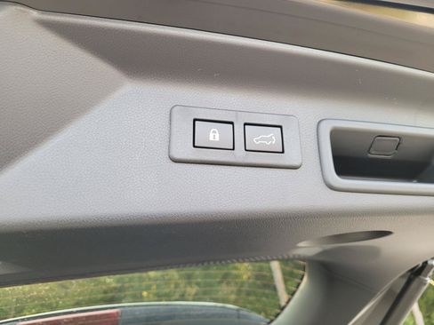 New 2026 Subaru Forester Premium AWD/4WD image 19