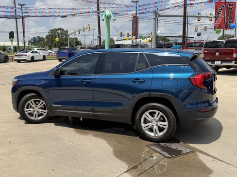 Used 2020 GMC Terrain SLE FWD image 9