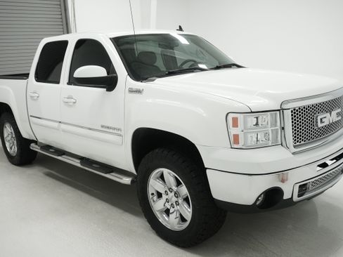 Used 2012 GMC Sierra 1500 SLE AWD/4WD image 3