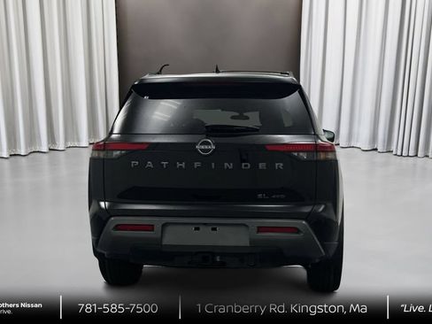 New 2026 Nissan Pathfinder SL w/ SL Premium Package AWD/4WD image 6