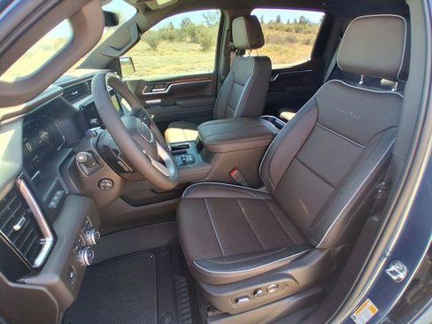 New 2026 GMC Sierra 1500 Denali w/ Technology Package AWD/4WD image 10