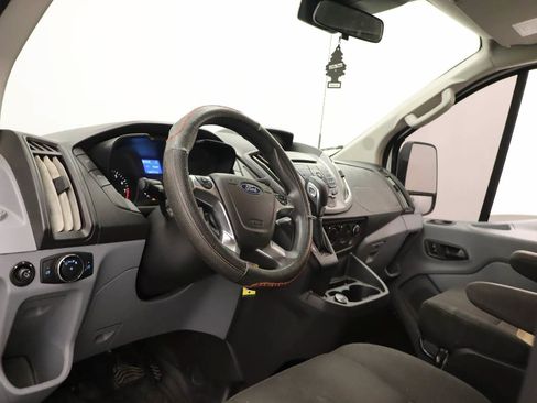 Used 2018 Ford Transit 350 XLT RWD image 6