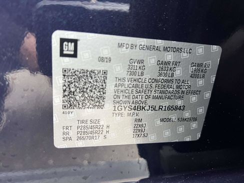 Used 2020 Cadillac Escalade Luxury w/ LPO, Radiant Package image 19